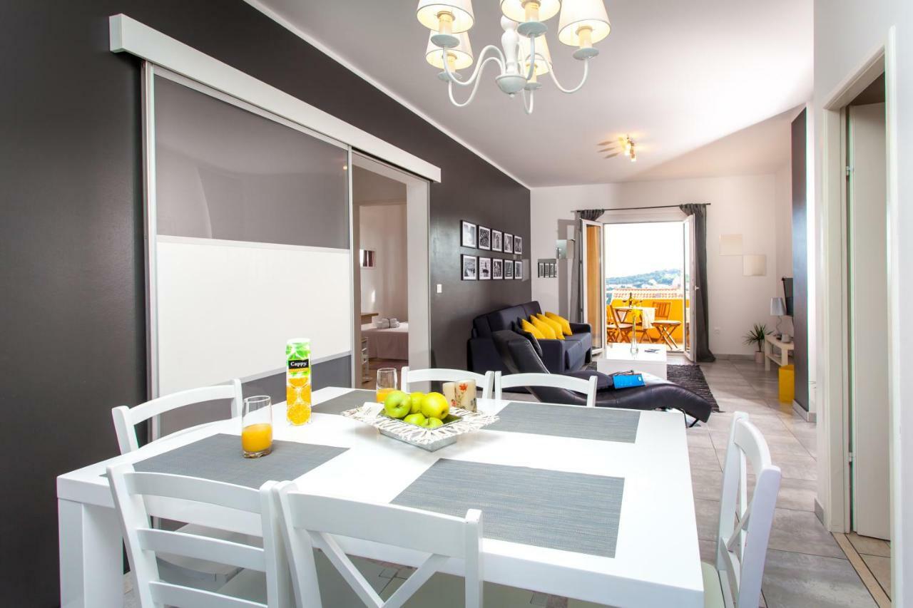 Two Bedroom Apartment With A Sea View & A Balcony Дубровник Экстерьер фото